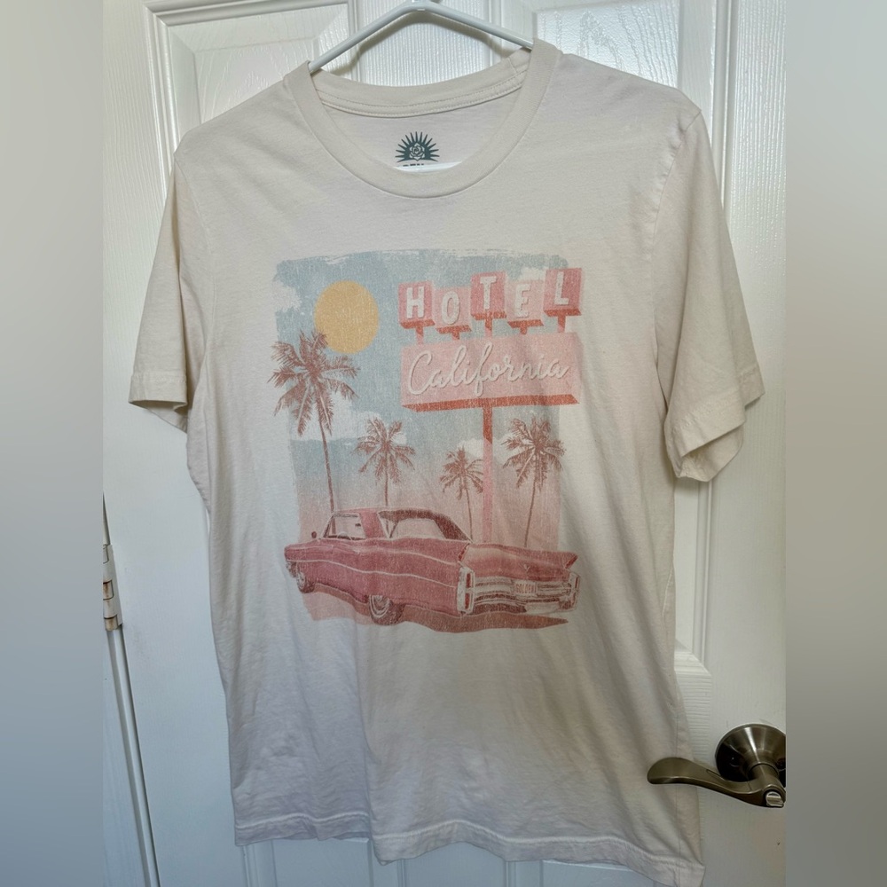 Hotel California Vintage Graphic Tee